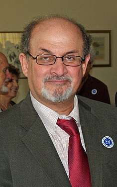 Salman Rushdie lors d'un déjeuner en l'honneur d'Amos Oz à Manhattan, en 2008